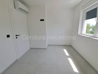 Apartman na moru, Prodaja, Nin, Nin
