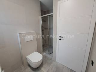 Apartman na moru, Prodaja, Nin, Nin