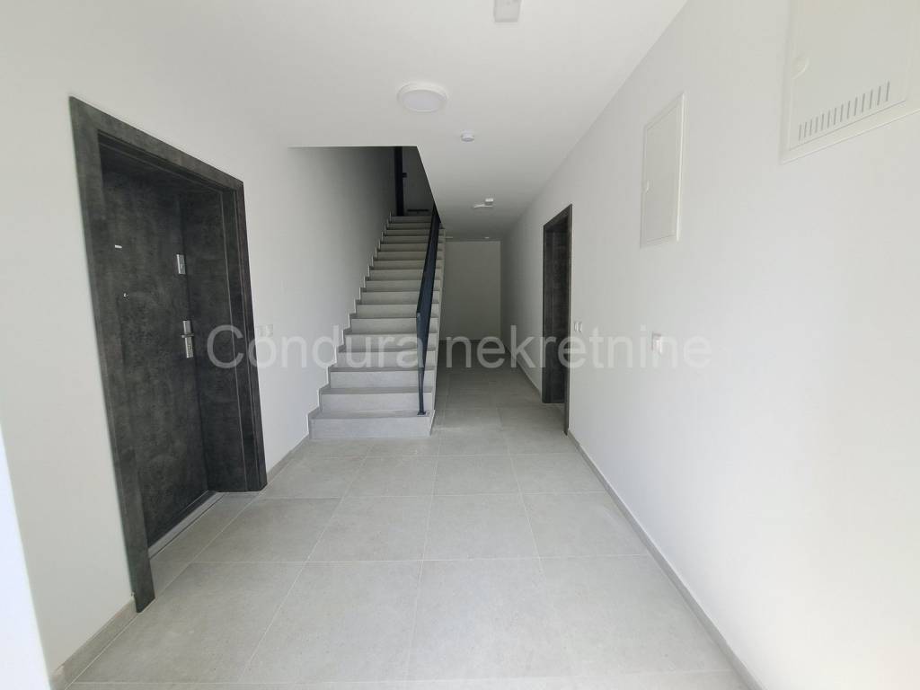 Apartman na moru, Prodaja, Nin, Nin
