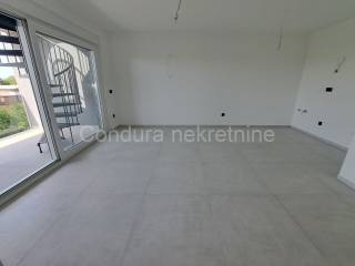 Apartman na moru, Prodaja, Nin, Nin