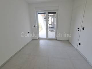 Apartman na moru, Prodaja, Nin, Nin