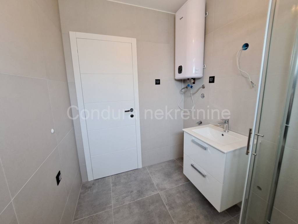 Apartman na moru, Prodaja, Nin, Nin
