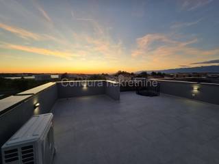Apartman na moru, Prodaja, Nin, Nin