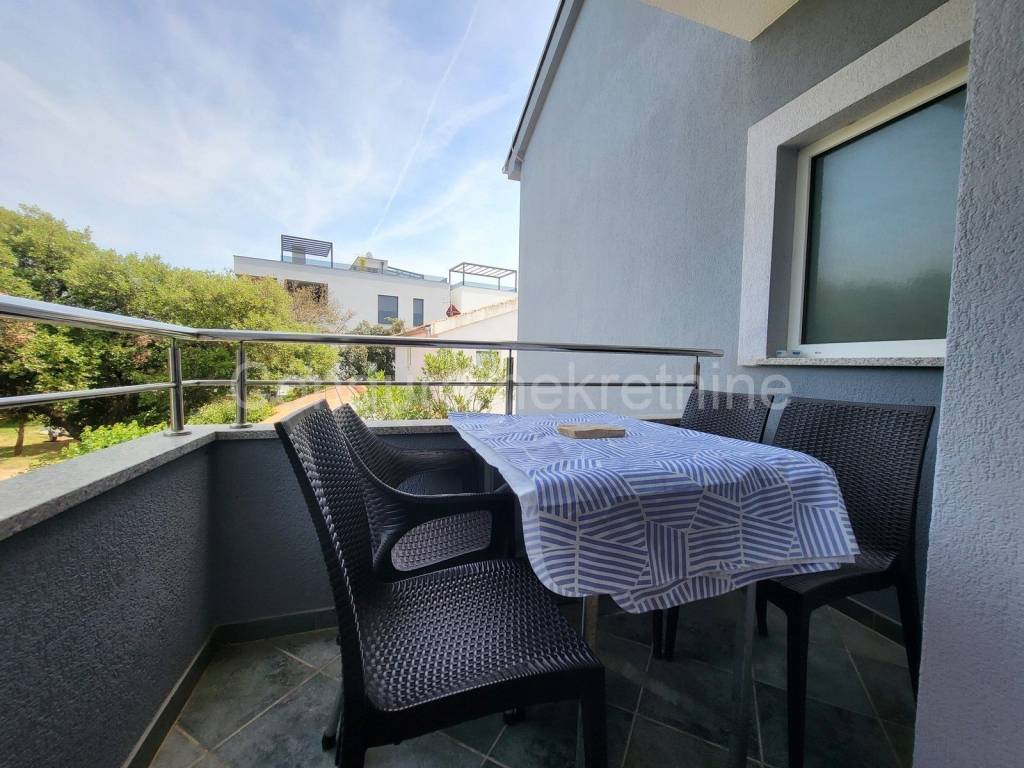 Apartman na moru, Prodaja, Nin, Zaton