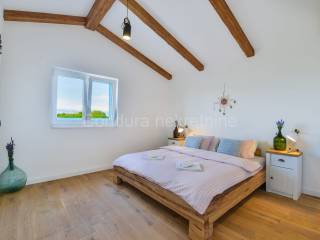 Vila, Prodaja, Privlaka, Privlaka