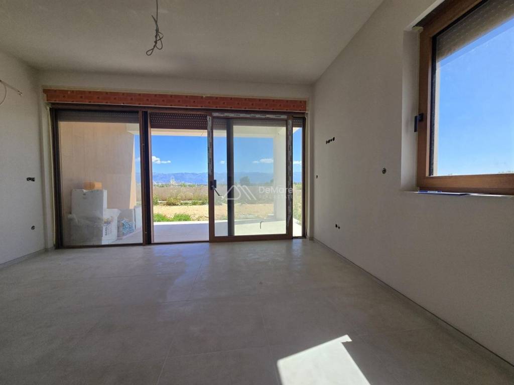 Apartman na moru, Prodaja, Nin, Nin