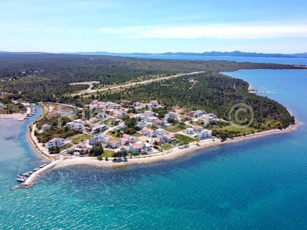 Dvojna kuća, Prodaja, Nin, Zaton
