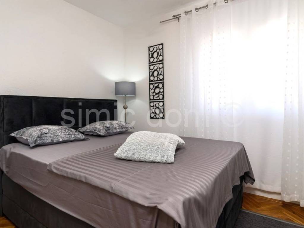 Dvojna kuća, Prodaja, Okrug, Okrug Gornji