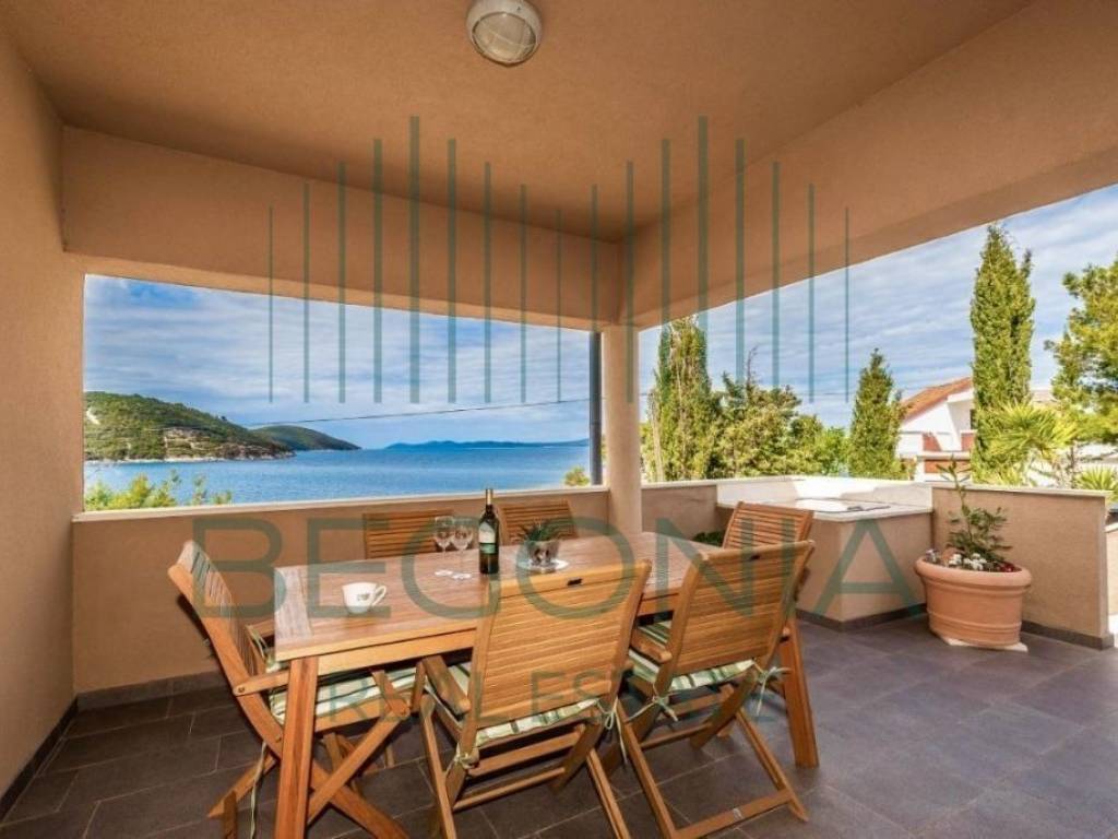 Vila, Prodaja, Sali, Savar
