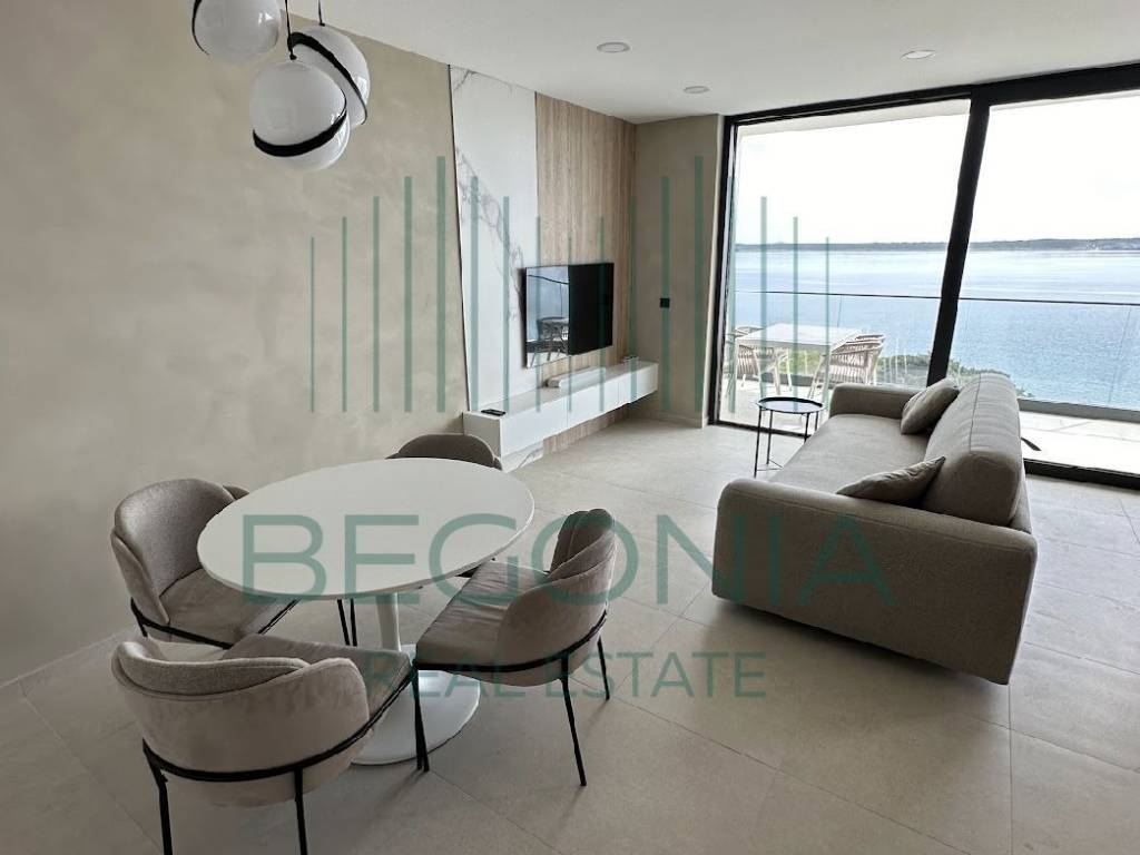 Luksuzni apartman, Prodaja, Ražanac, Rtina