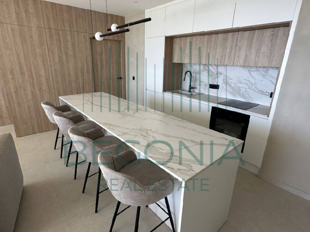Luksuzni apartman, Prodaja, Ražanac, Rtina