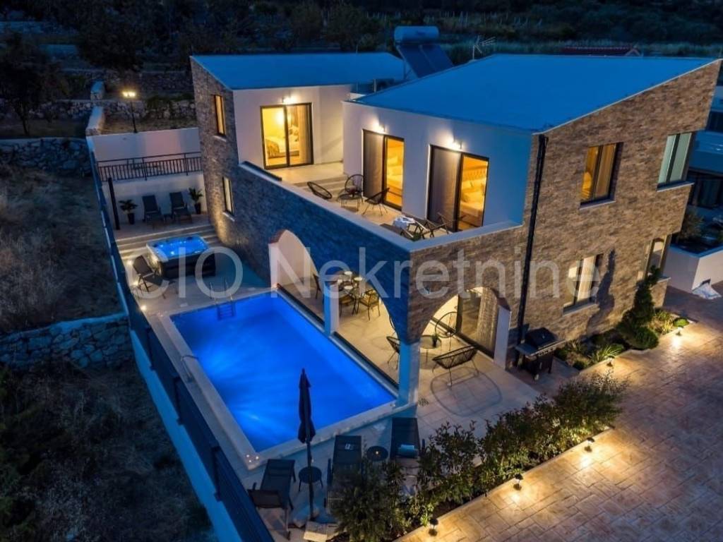 Vila, Prodaja, Omiš, Čisla