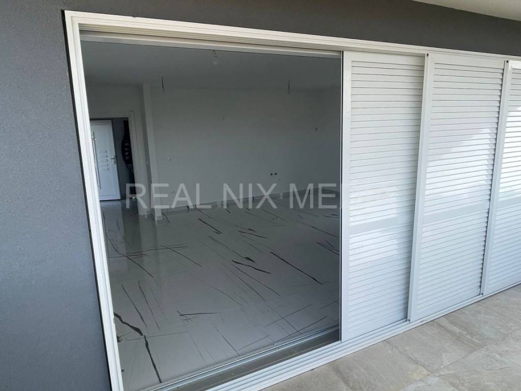 Apartman na moru, Prodaja, Vir, Vir