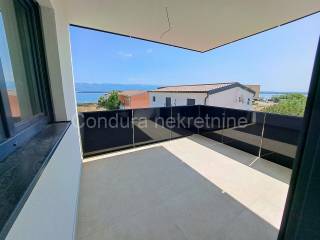 Apartman na moru, Prodaja, Nin, Nin