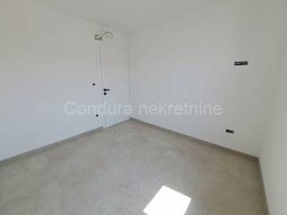 Apartman na moru, Prodaja, Nin, Nin
