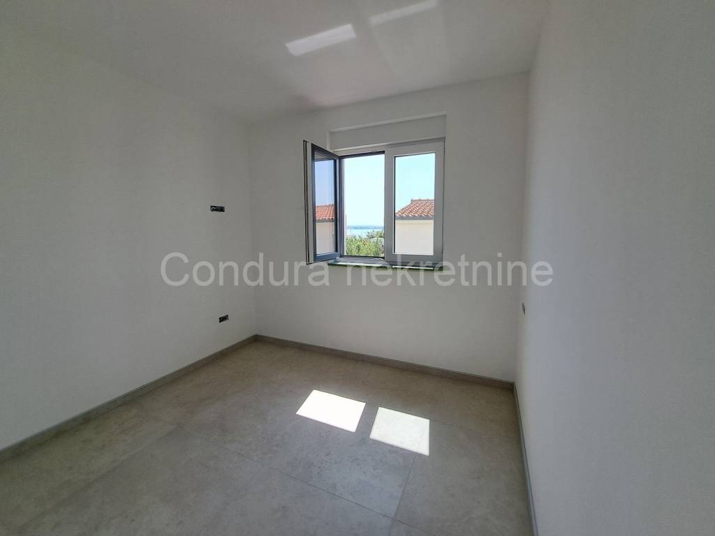 Apartman na moru, Prodaja, Nin, Nin