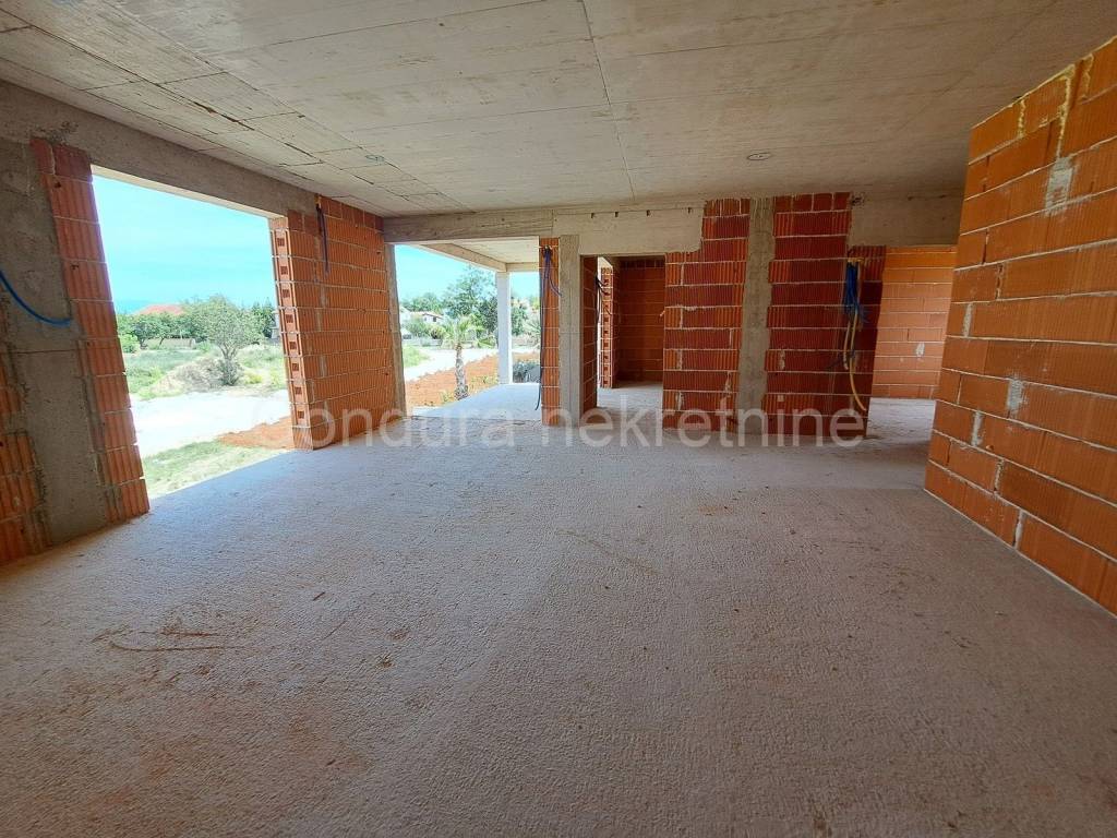 Apartman na moru, Prodaja, Privlaka, Privlaka