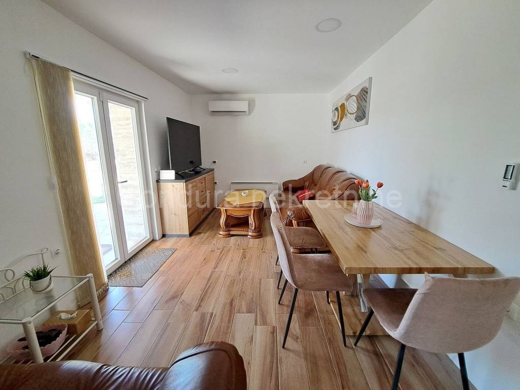Kuća na moru, Prodaja, Vrsi, Vrsi