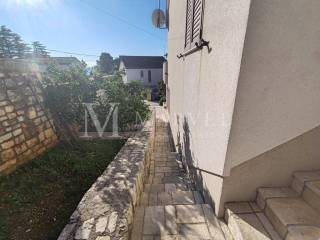 House by the sea, Sale, Omišalj, Omišalj