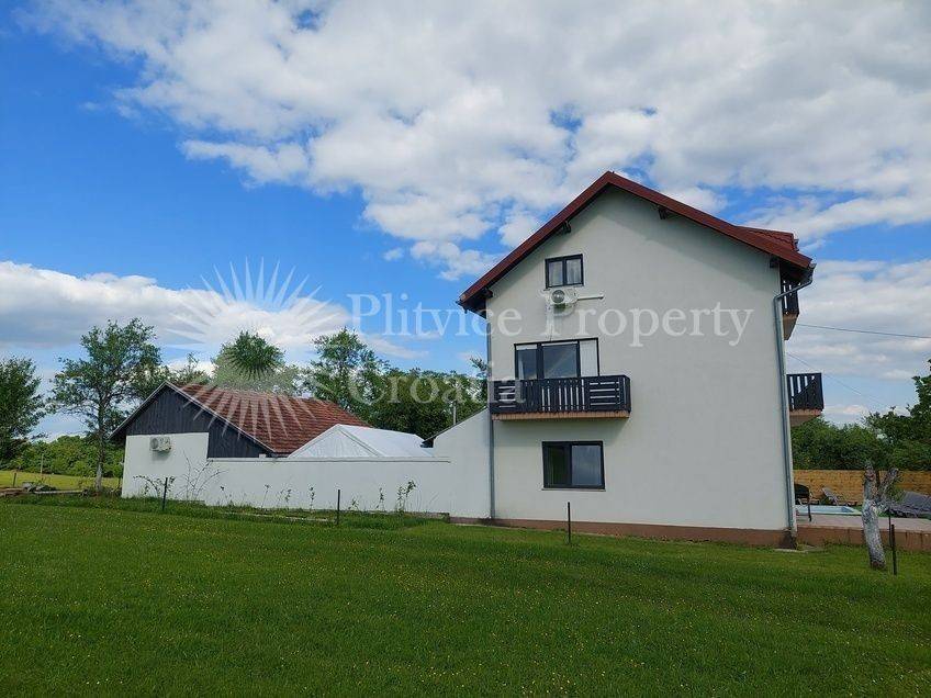 Obiteljska kuća, Prodaja, Rakovica, Drežnik Grad