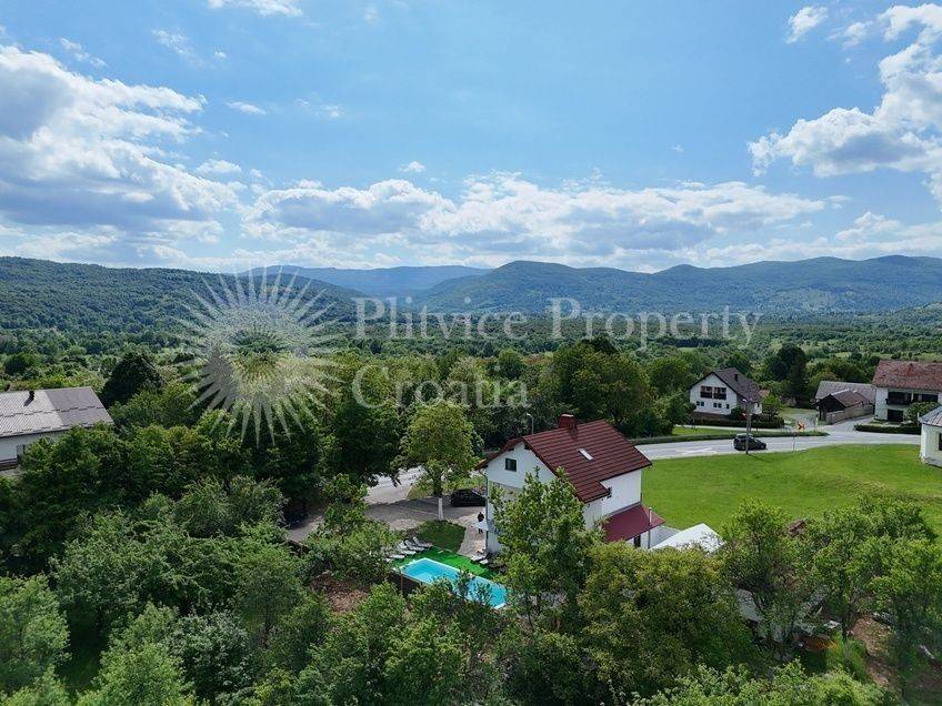 Obiteljska kuća, Prodaja, Rakovica, Drežnik Grad