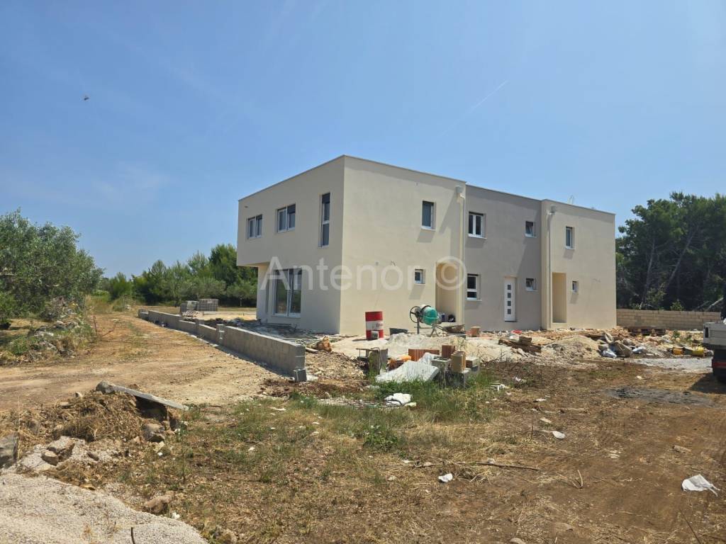 Kuća u nizu, Prodaja, Privlaka, Privlaka
