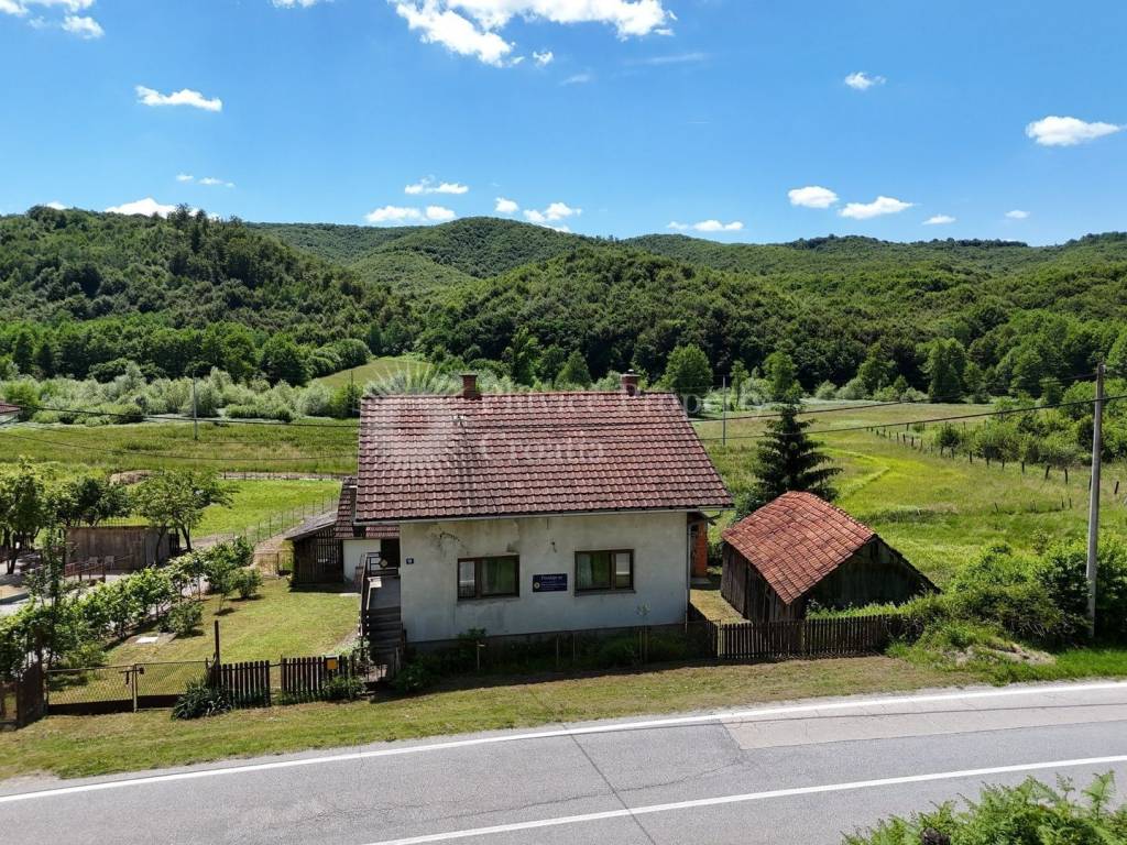 Obiteljska kuća, Prodaja, Krnjak, Krnjak