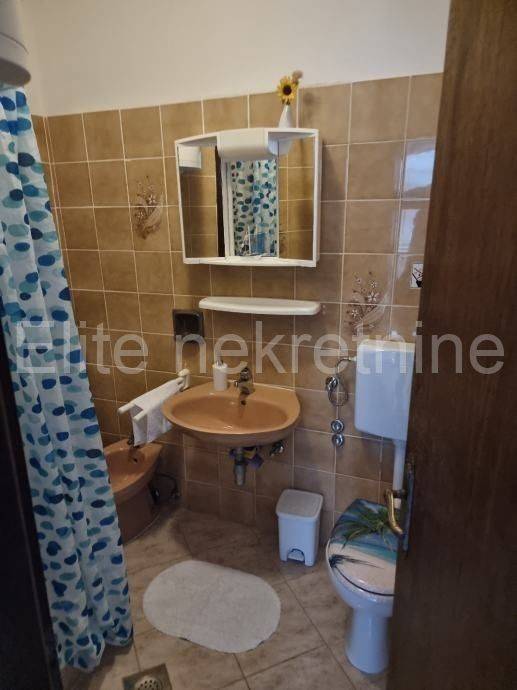 Stan u zgradi, Prodaja, Malinska-dubašnica, Porat