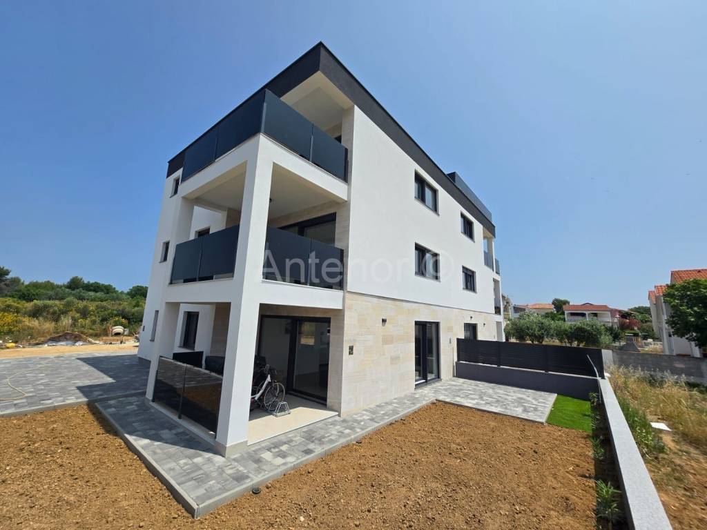 Apartman na moru, Prodaja, Privlaka, Privlaka