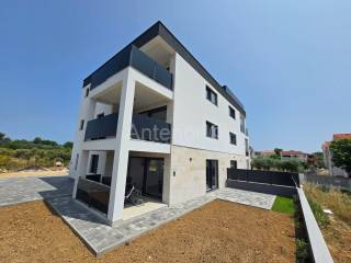 Luksuzni apartman, Prodaja, Privlaka, Privlaka