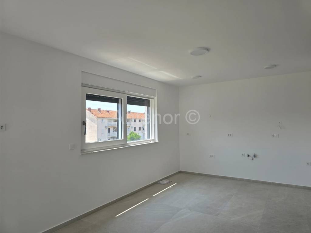 Apartman na moru, Prodaja, Privlaka, Privlaka