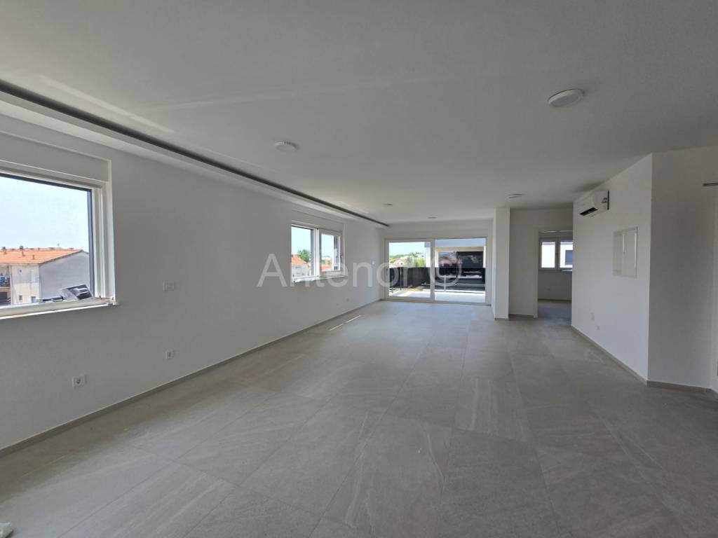Apartman na moru, Prodaja, Privlaka, Privlaka