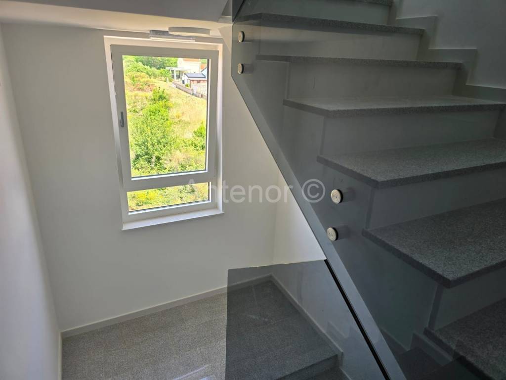 Apartman na moru, Prodaja, Privlaka, Privlaka