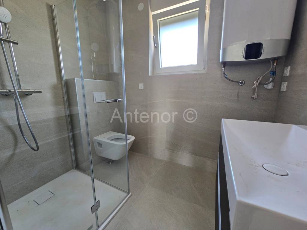 Apartman na moru, Prodaja, Privlaka, Privlaka