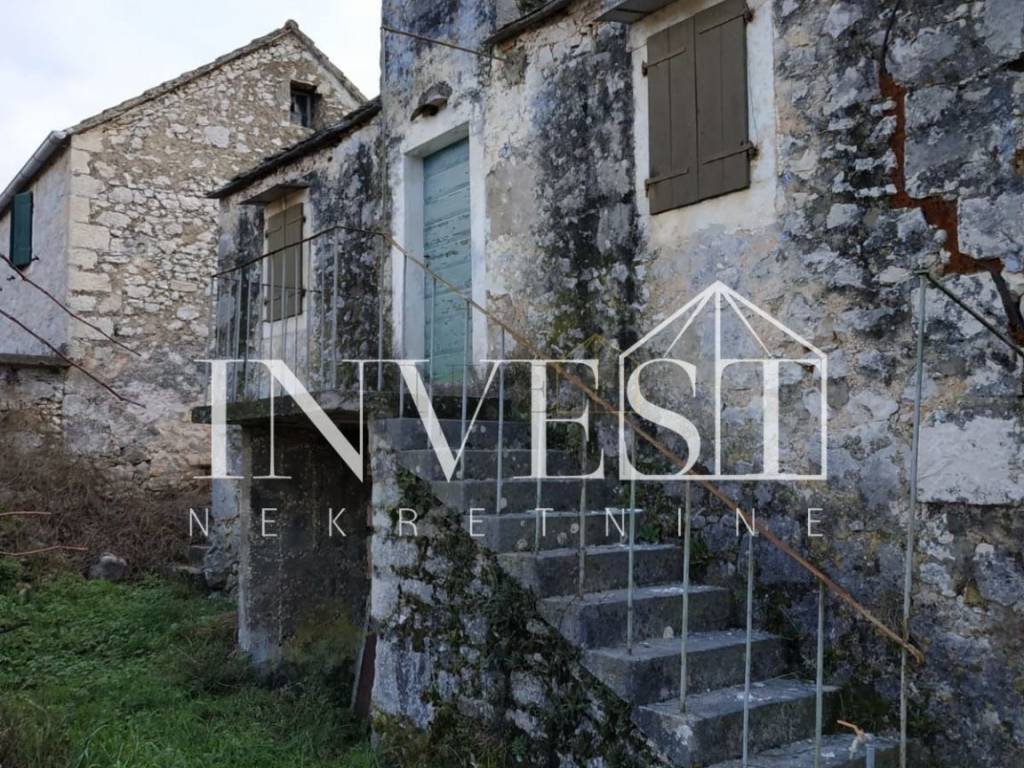 Dvojna kuća, Prodaja, Nerežišća, Nerežišća