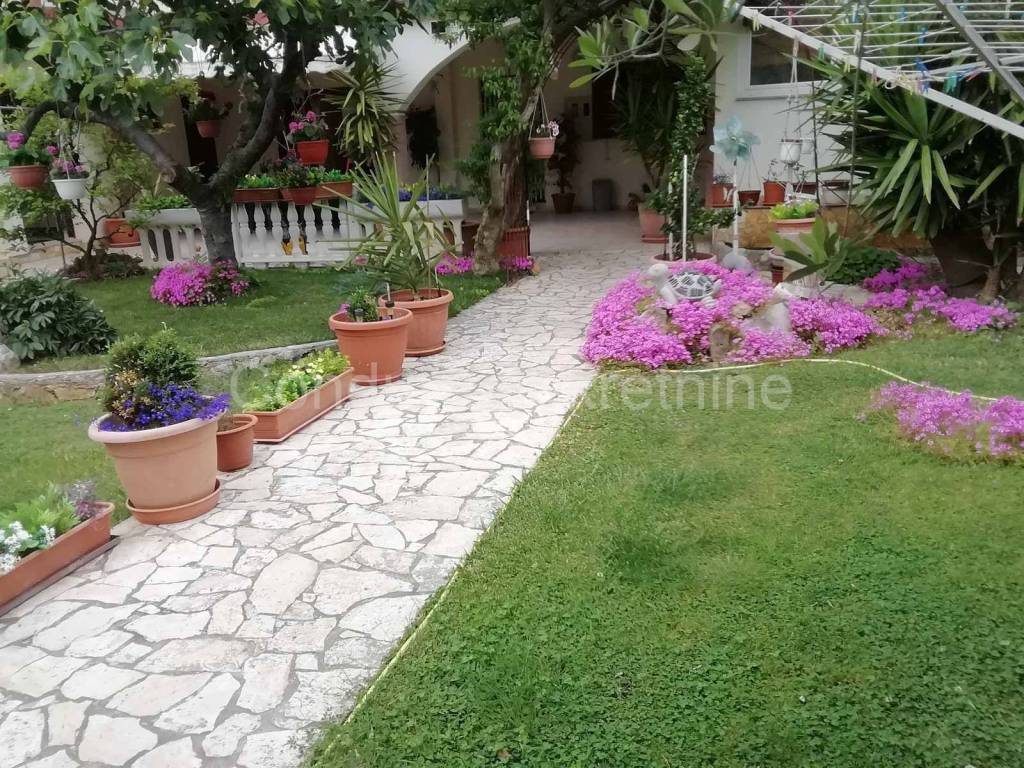 Apartmanska kuća, Prodaja, Vir, Vir