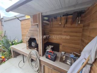 Apartmanska kuća, Prodaja, Vir, Vir