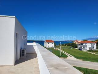 Apartman na moru, Prodaja, Privlaka, Privlaka