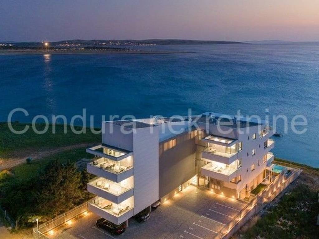 Apartman na moru, Prodaja, Povljana, Povljana