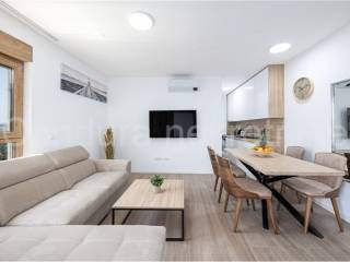Apartman na moru, Prodaja, Povljana, Povljana