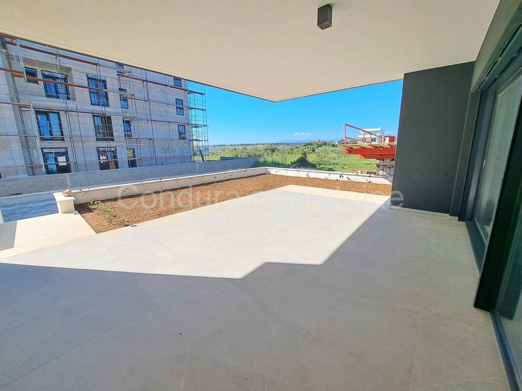 Apartman na moru, Prodaja, Nin, Zaton