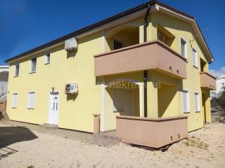 Apartman na moru, Prodaja, Vir, Vir