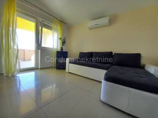Apartman na moru, Prodaja, Vir, Vir