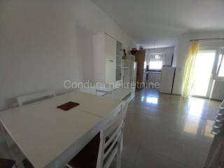 Apartman na moru, Prodaja, Vir, Vir