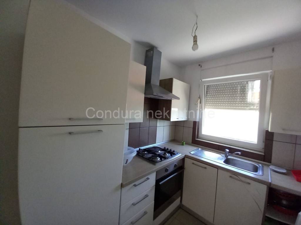 Apartman na moru, Prodaja, Vir, Vir