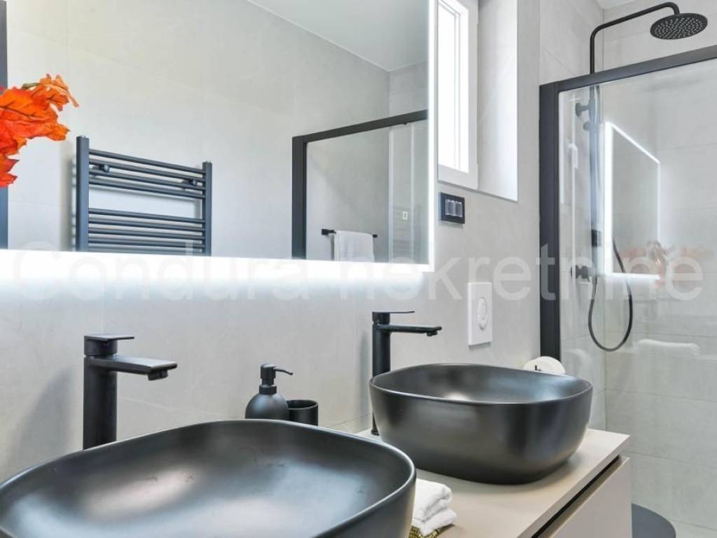 Kamena kuća, Prodaja, Privlaka, Privlaka