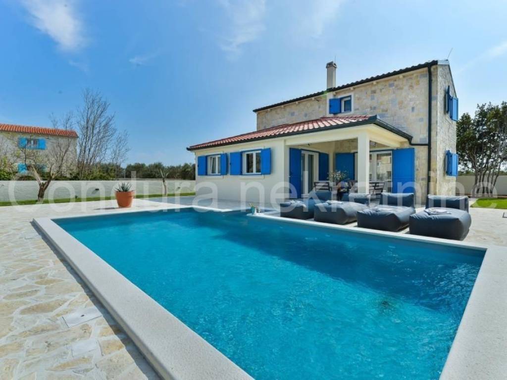 Kamena kuća, Prodaja, Privlaka, Privlaka