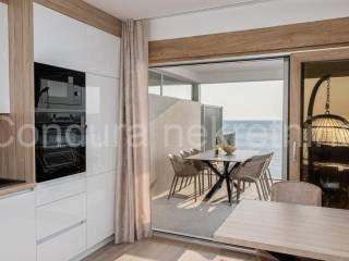 Apartman na moru, Prodaja, Povljana, Povljana