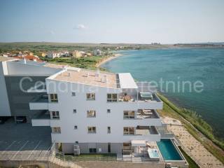 Apartman na moru, Prodaja, Povljana, Povljana