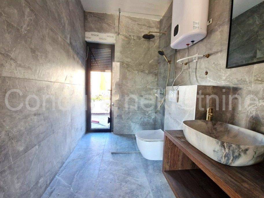 Apartman na moru, Prodaja, Privlaka, Privlaka